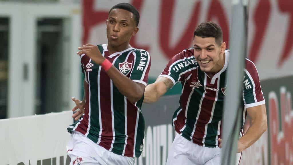 マンチェスター シティ行きのカイキがブラジルで記録を更新し リザーブスターのロメオ ラビアは本物のように見える いつでもサッカー