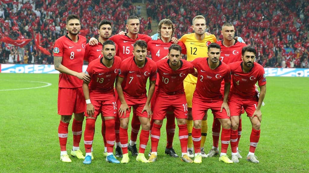 トルコのユーロ 暫定チーム Yilmaz Soyuncu Kabak Yazici Demiralが含まれています いつでもサッカー