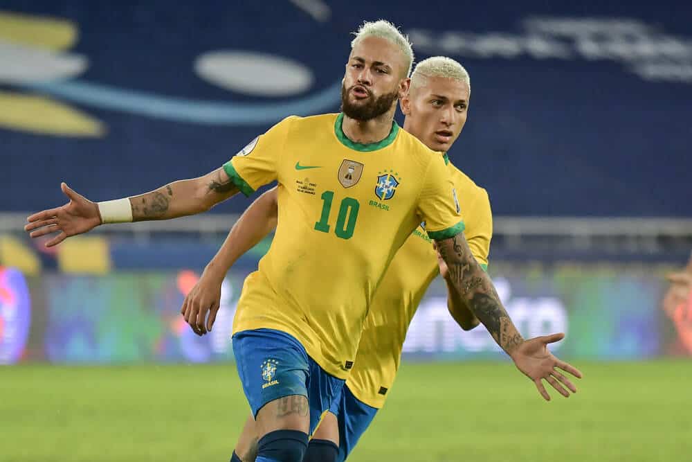 Pele backed Neymar to claim the top-scorer spot for Brazil ...