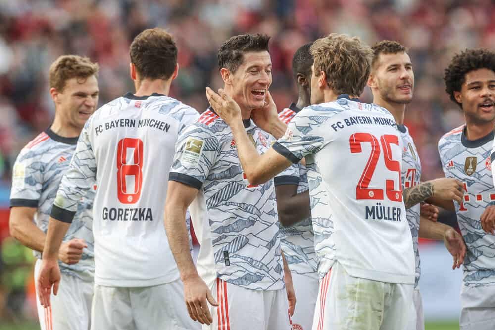 Bayer Leverkusen 1 5 Bayern Munich Lewandowski Gnabry Score Brace As Bayern Hammer The Hosts
